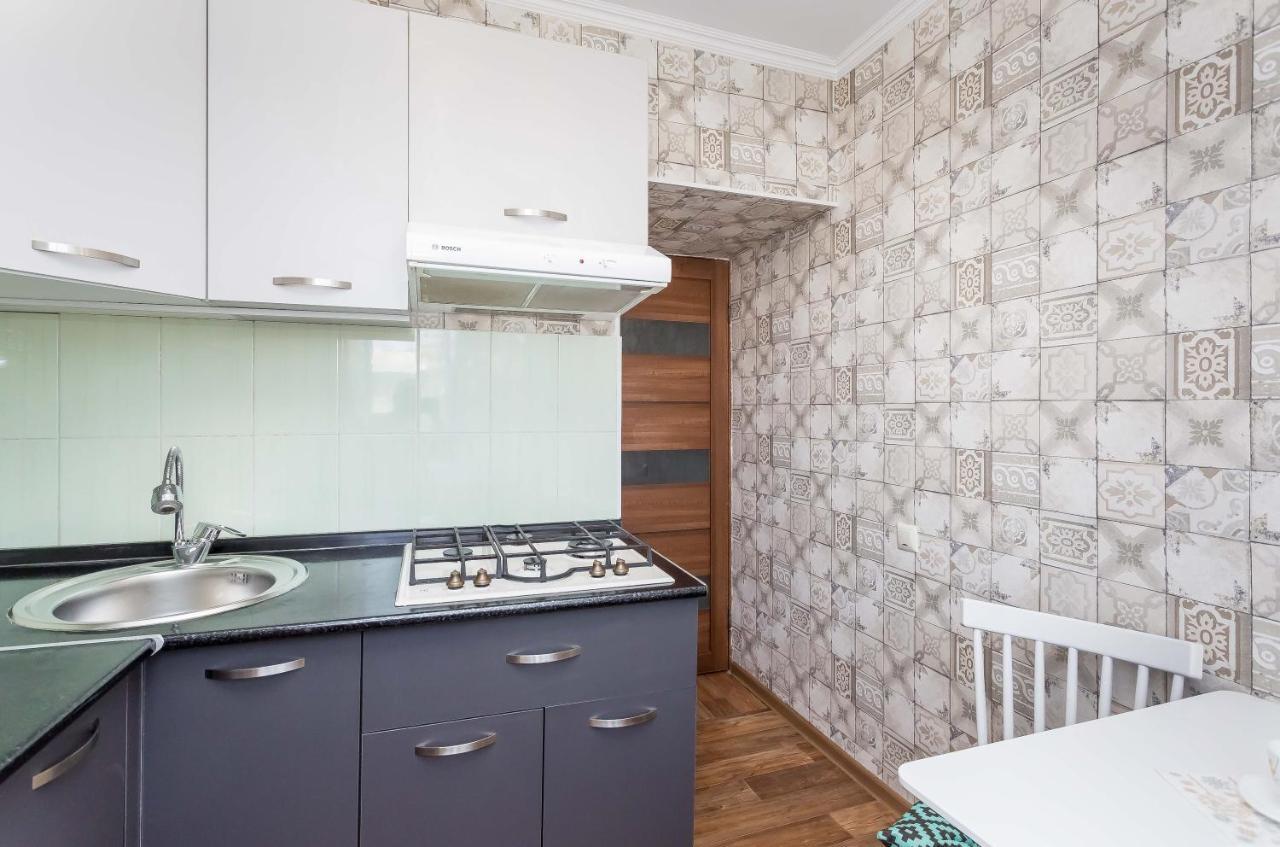 Prekrasnye Apartamenty Na Arbate Almaty Esterno foto